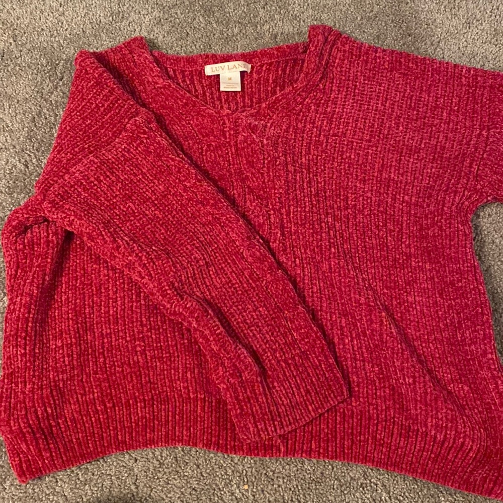 Pink polyester sweater